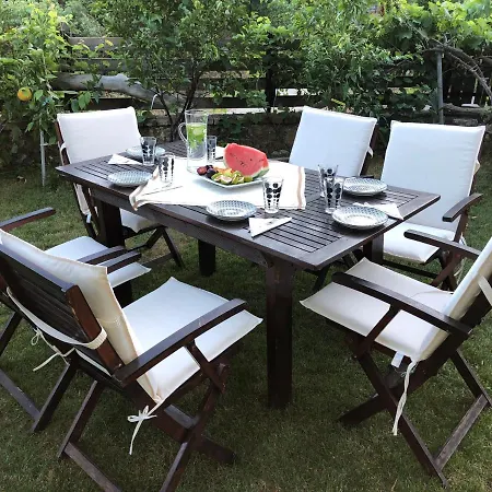 Angels Court * Doukádes